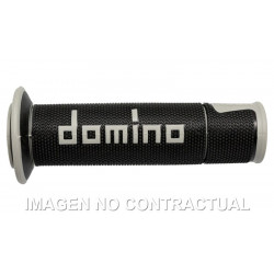 Puños domino on road racing...
